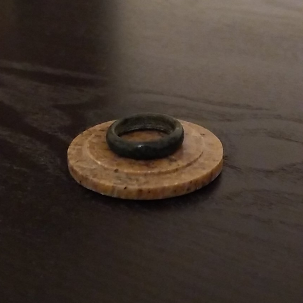 Jade ring - Picture 2 of 2